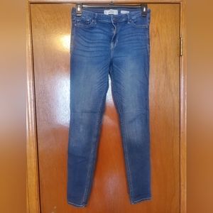 Hollister skinny jeans